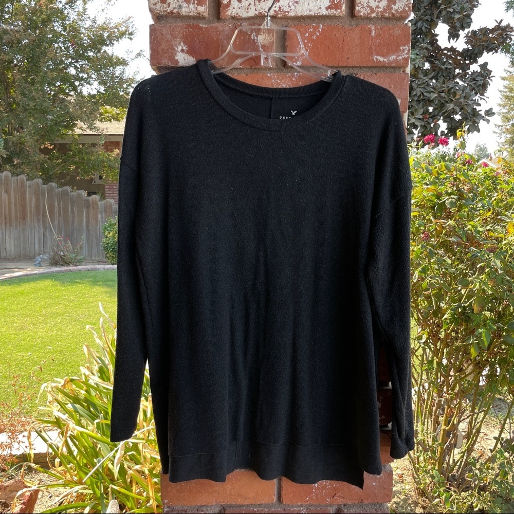 American Eagle 🦅Charcoal sweater